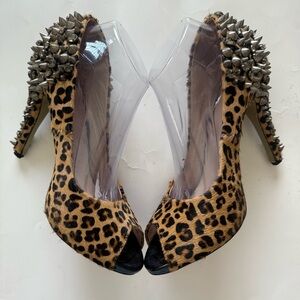 Leopard Print Stilettos Spiked high heels open toe 
Women’s 9 USA Party Wedding